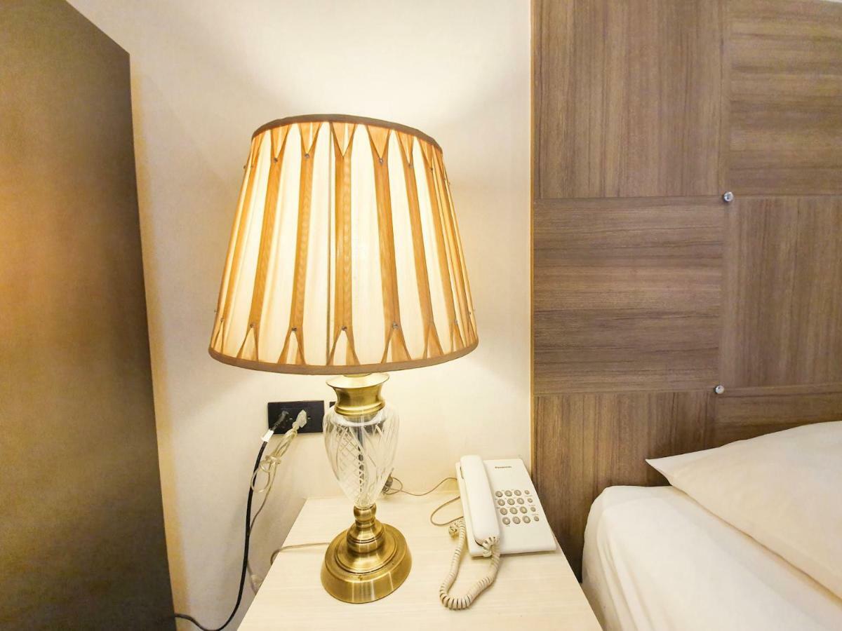 Parkview Ratchaprarop Hotel Bangkok Buitenkant foto